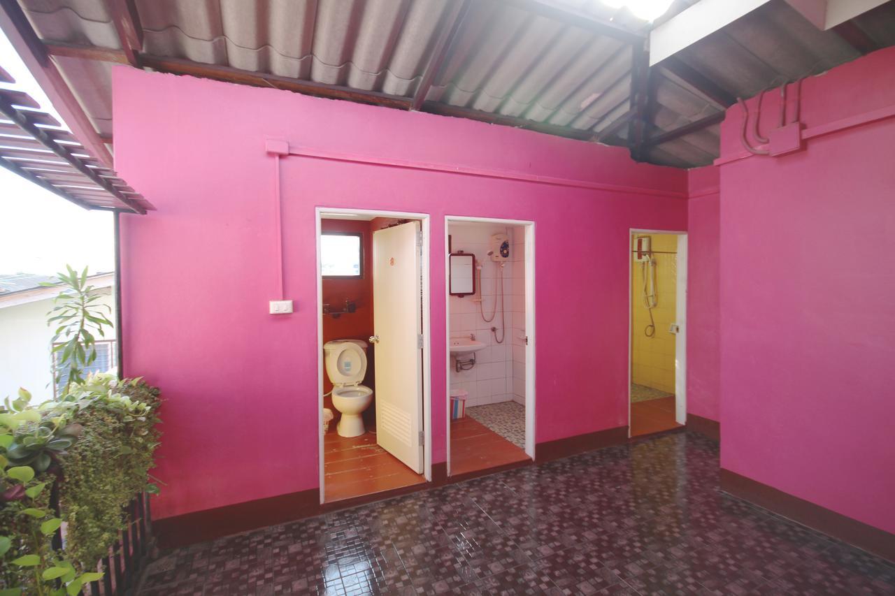 Baan Bua Homestay Chiang Rai Buitenkant foto