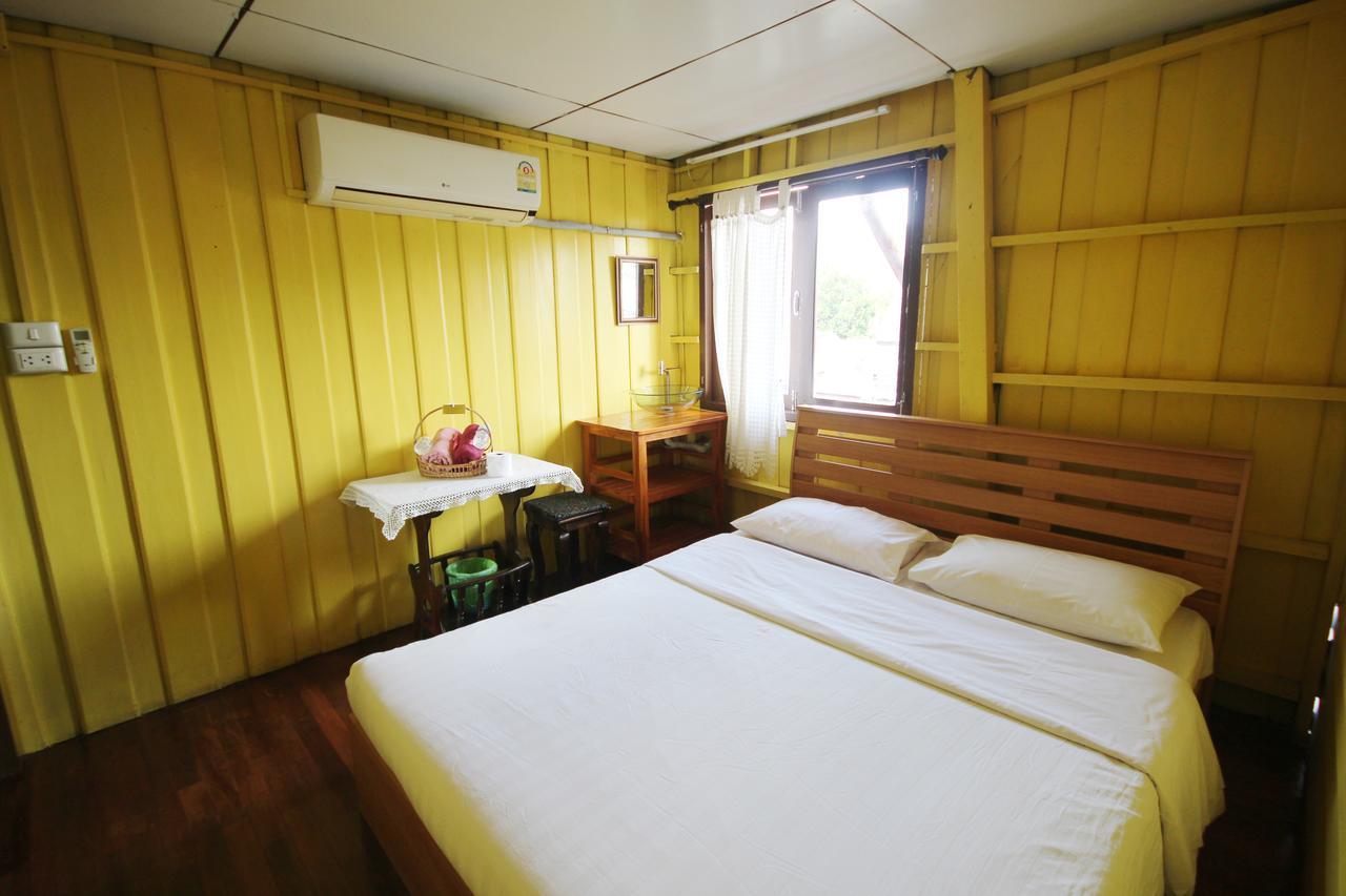 Baan Bua Homestay Chiang Rai Buitenkant foto